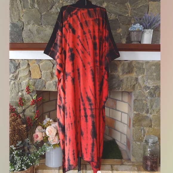 🆕🌹MINIMALIST WEARABLE ART CAFTAN. OS - Picture 4 of 4